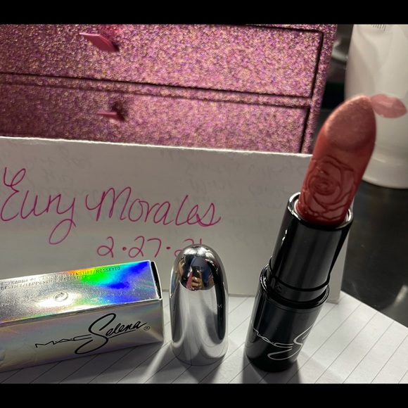 MAC x Selena lippie - Picture 2 of 2